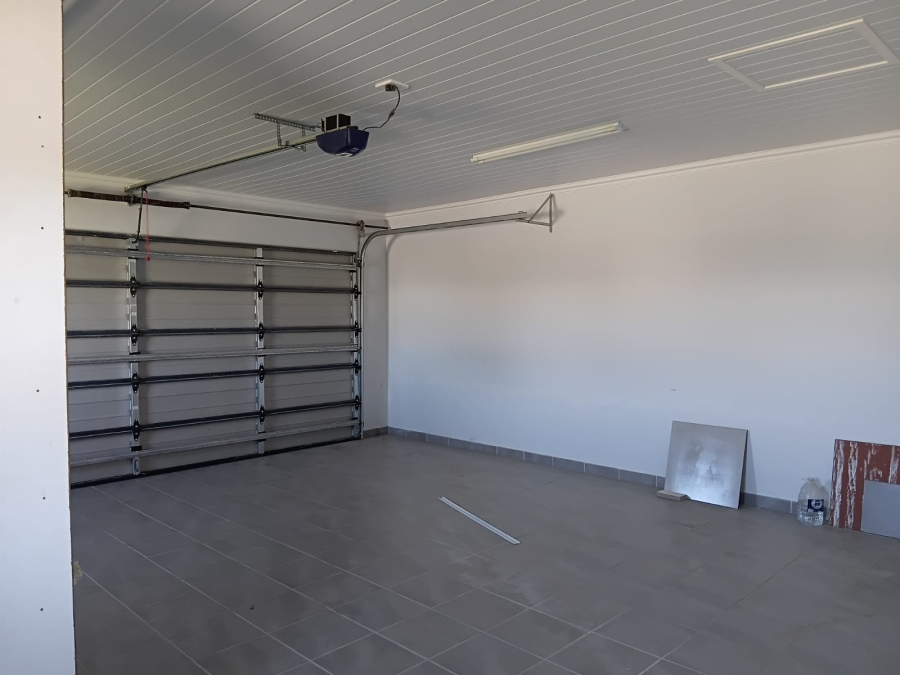 To Let 3 Bedroom Property for Rent in Dana Bay Western Cape